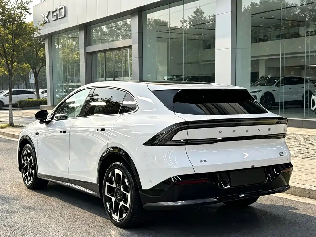 XPeng PengG7 — миниатюра 9