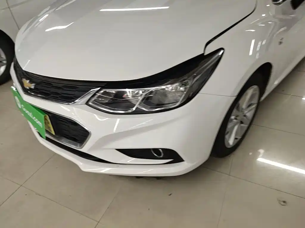 Chevrolet Cruze — миниатюра 24