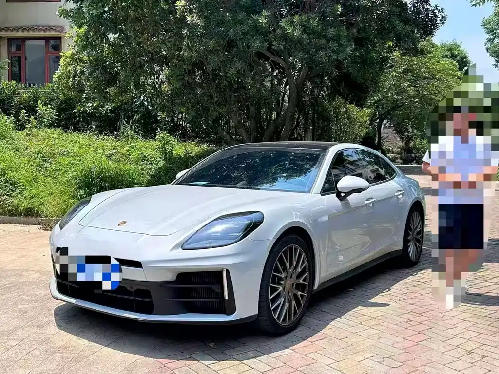 Купить Porsche Panamera