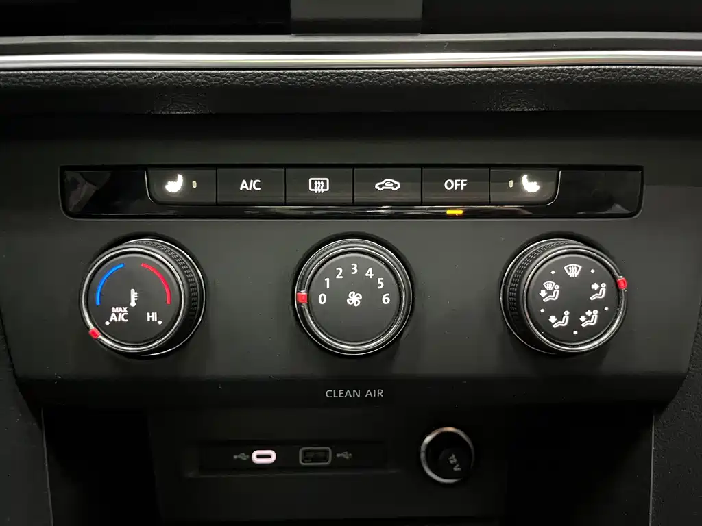 Volkswagen Tiguan L — миниатюра 13