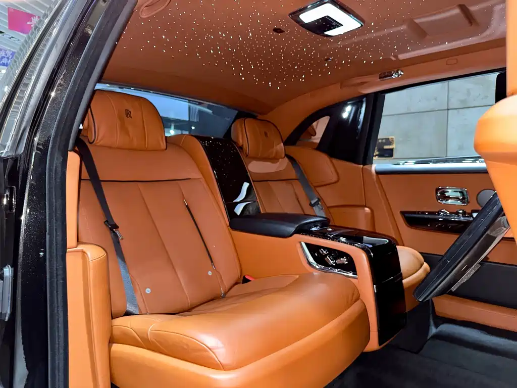 Rolls-Royce Phantom — миниатюра 24