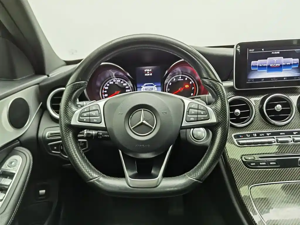 Mercedes-Benz C-Class — миниатюра 11