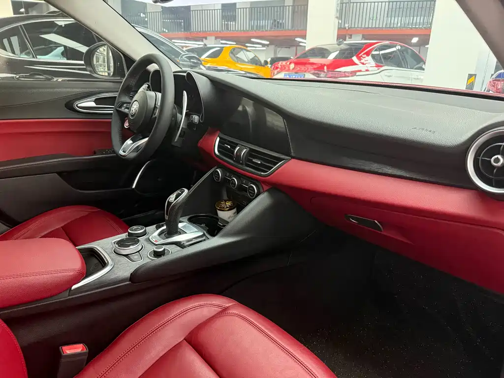 Alfa Romeo Giulia — миниатюра 16