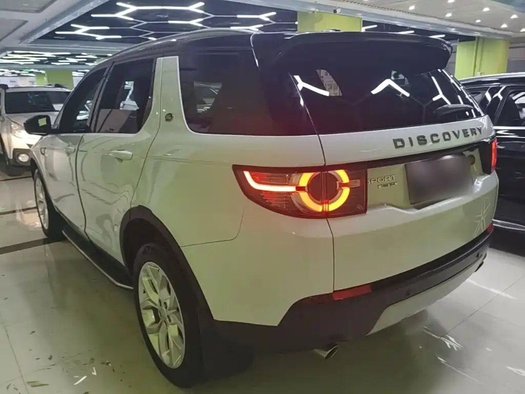 Land Rover Discovery Sport — миниатюра 5