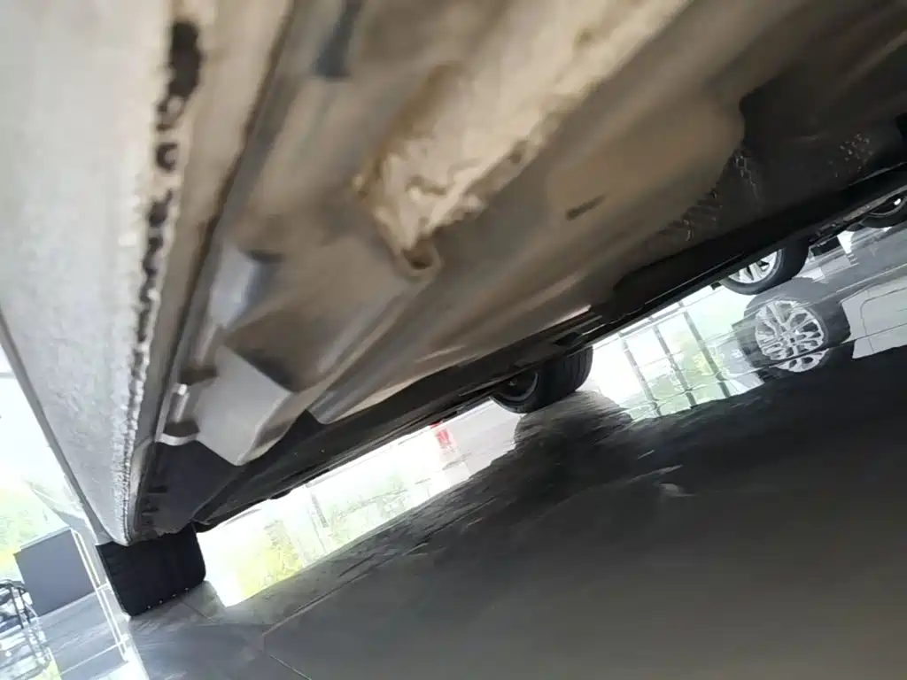 Audi A4L — миниатюра 22