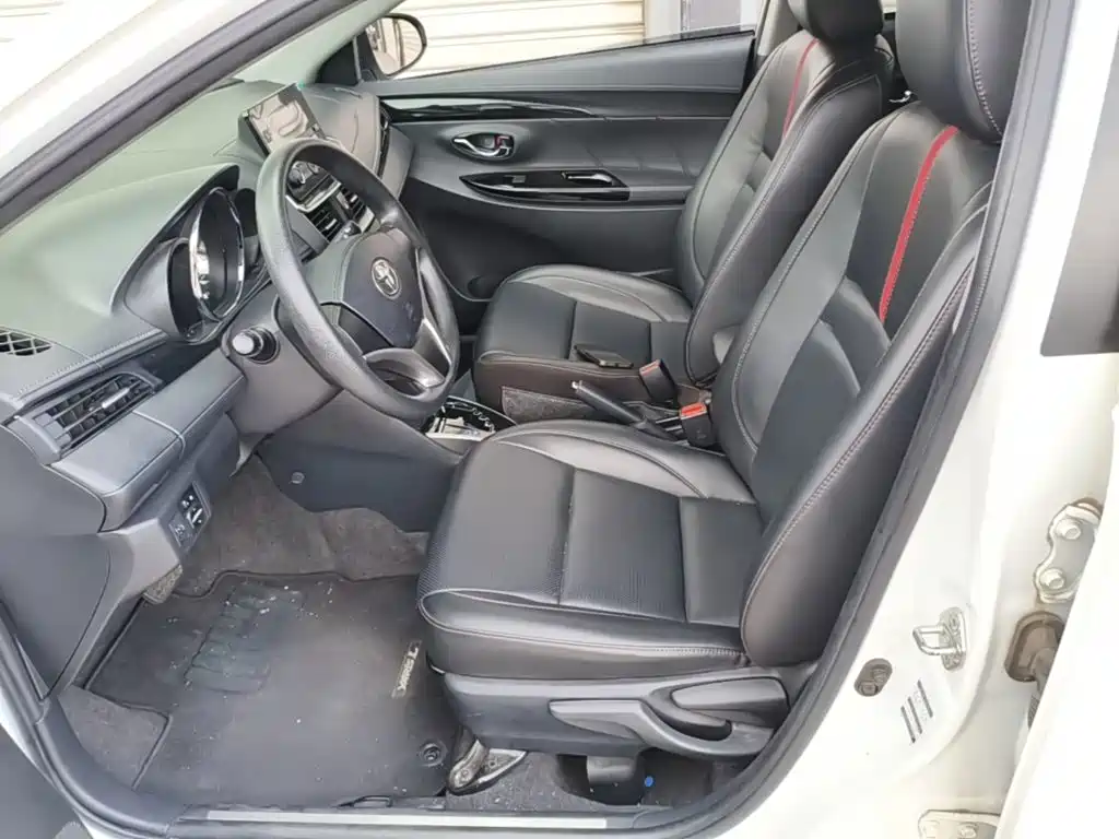 Toyota Yaris L — миниатюра 15