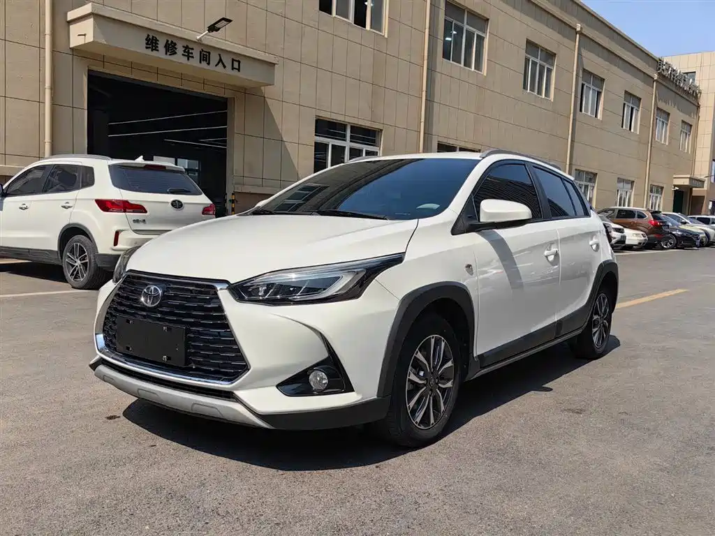 Toyota Yaris L 2026