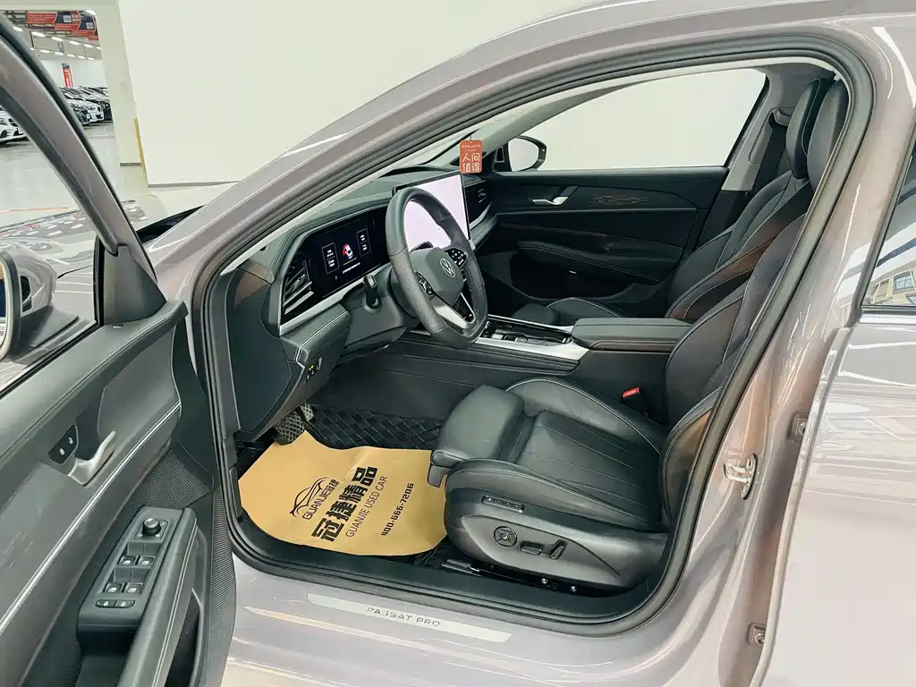 Volkswagen Passat 2025 Pro 380TSI