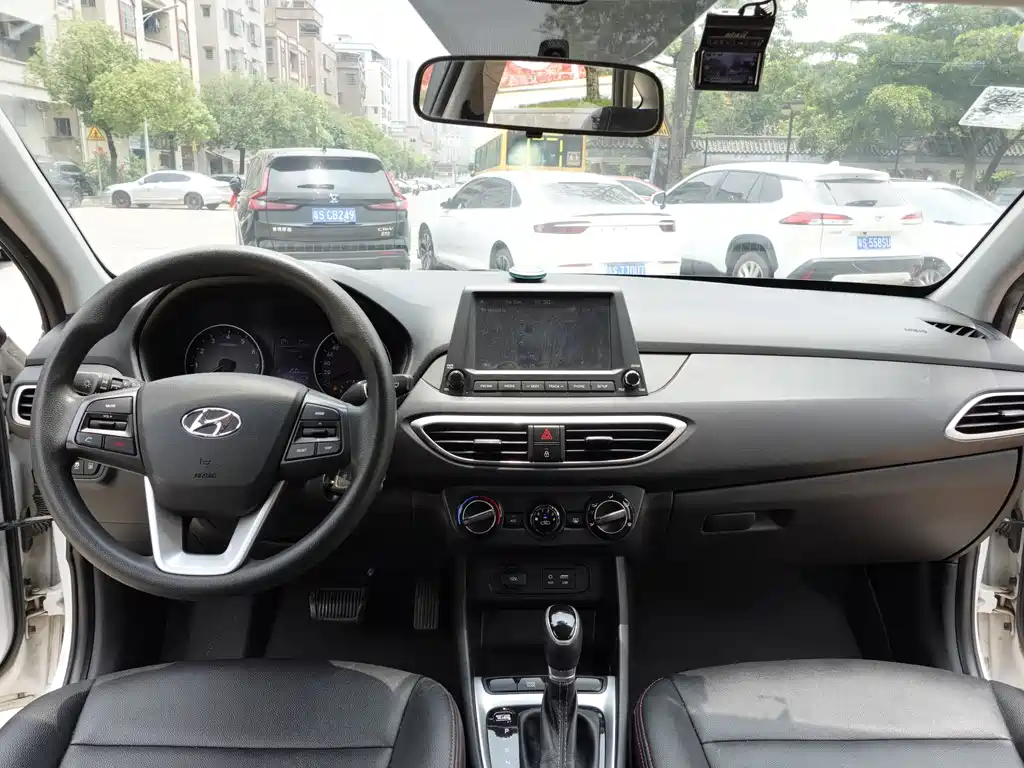 Hyundai Elantra 2017 1.6L AT GLS