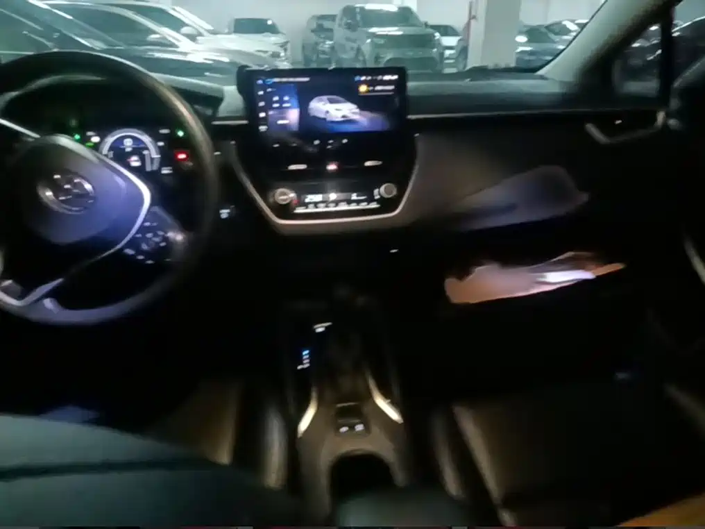 Toyota Corolla — миниатюра 12