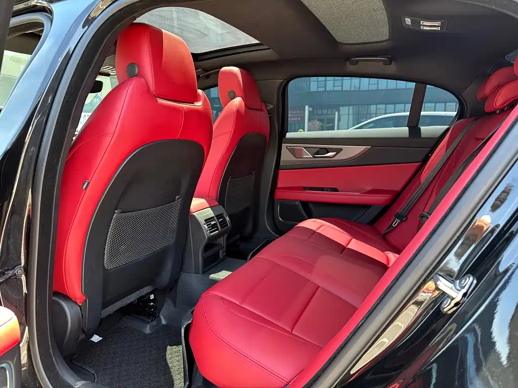 Jaguar XEL — миниатюра 10