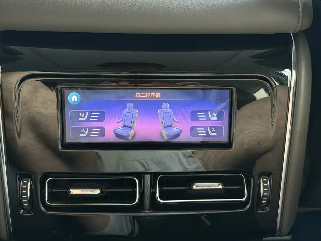 Lincoln Aviator — миниатюра 15