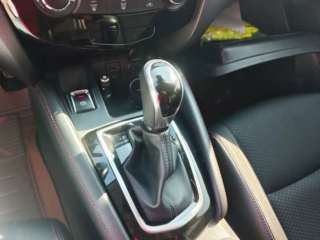 Nissan Qashqai — миниатюра 15