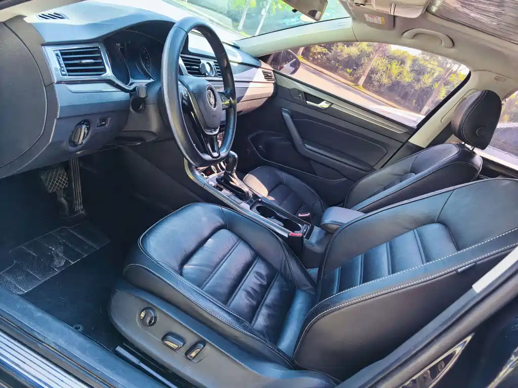 Volkswagen Passat — миниатюра 4