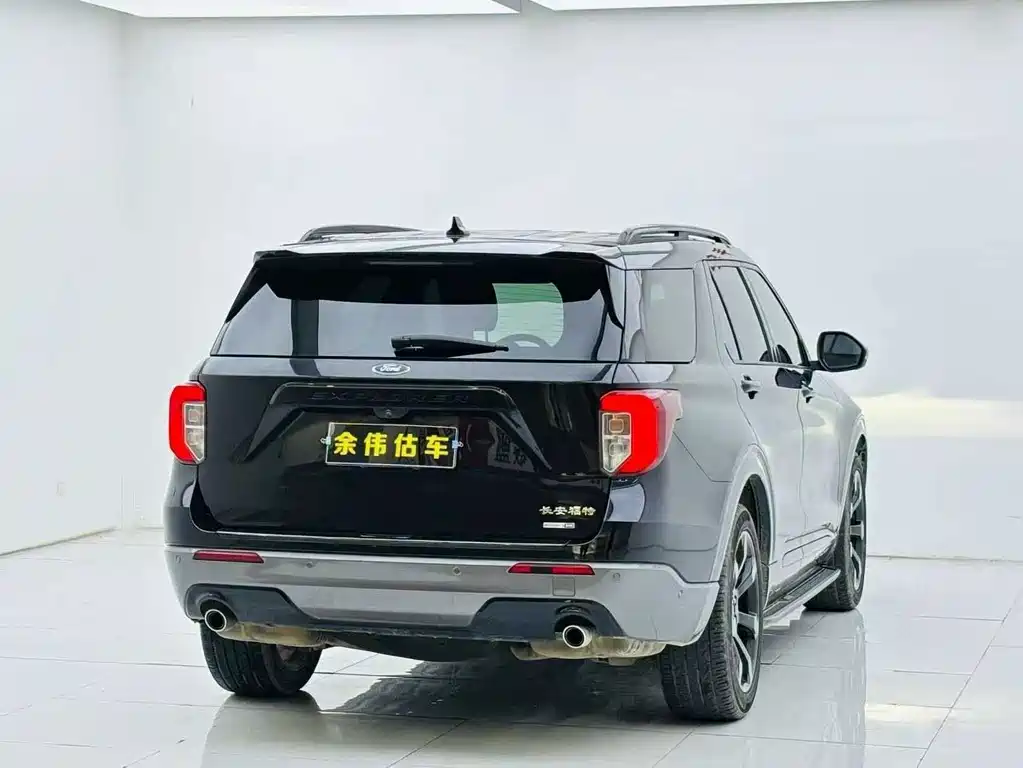 Ford Explorer — миниатюра 5