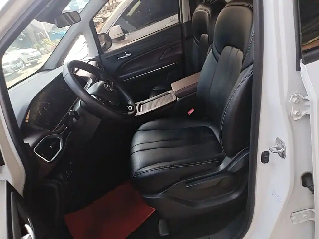 GAC Motor Trumpchi M6 — миниатюра 15