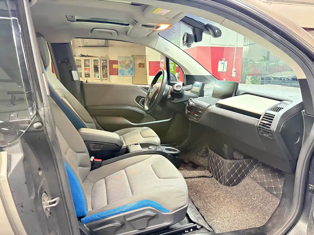 BMW i3 (Import) — миниатюра 4