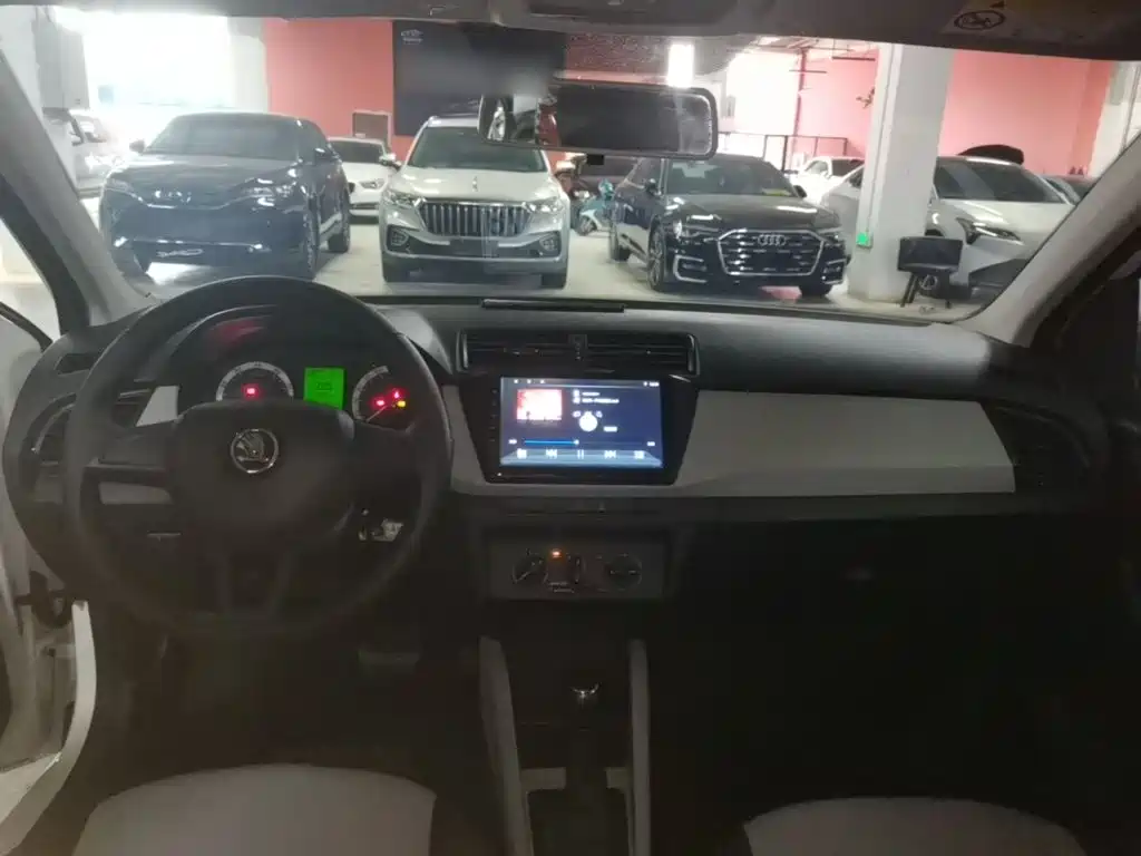 Skoda Fabia — миниатюра 10