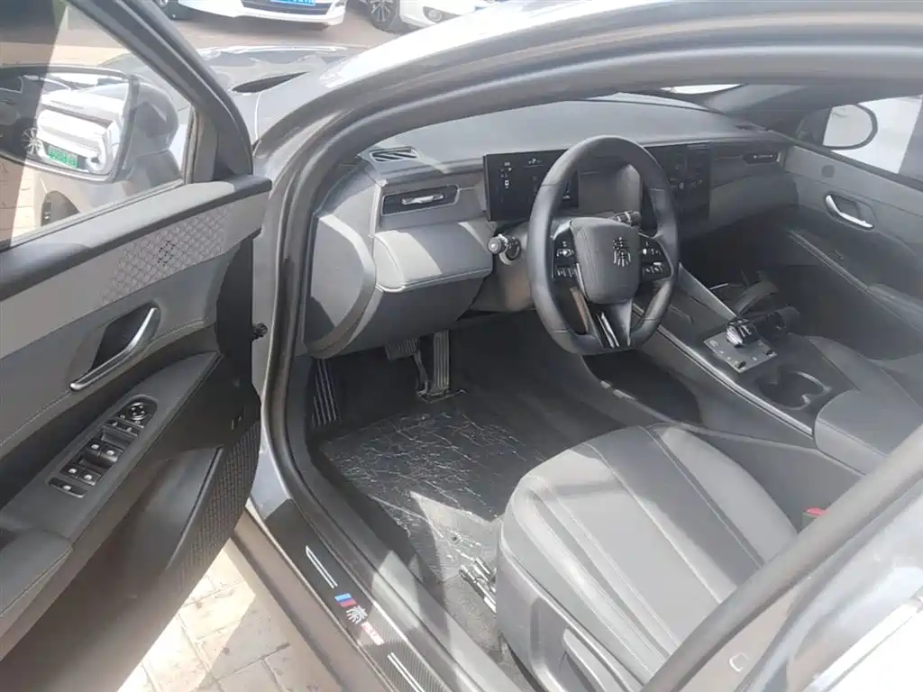 BYD Qin Plus — фотографии объявления, Фото 12