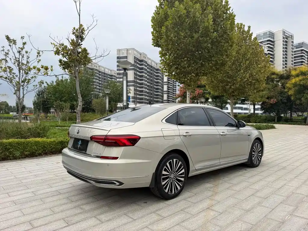 Volkswagen Passat — миниатюра 6