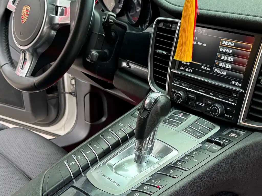 Porsche Panamera 2013 Panamera 4 Platinum Edition 3.6L