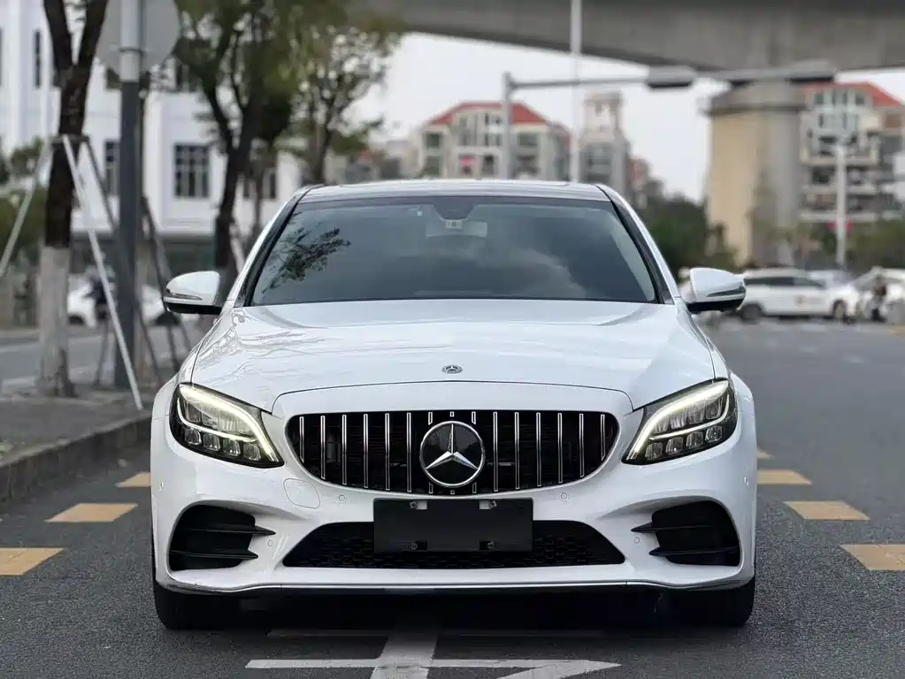 Mercedes-Benz C-Class 2019