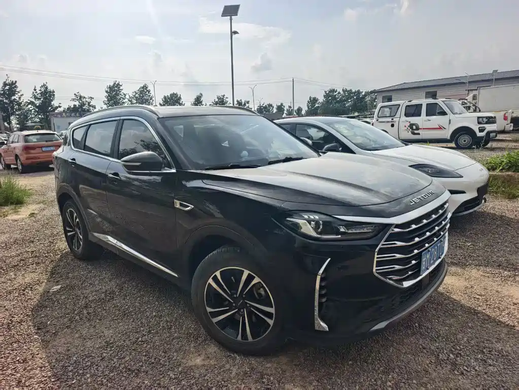 JETOUR X70 PLUS 2021 1.5T DCT PRO 5 мест