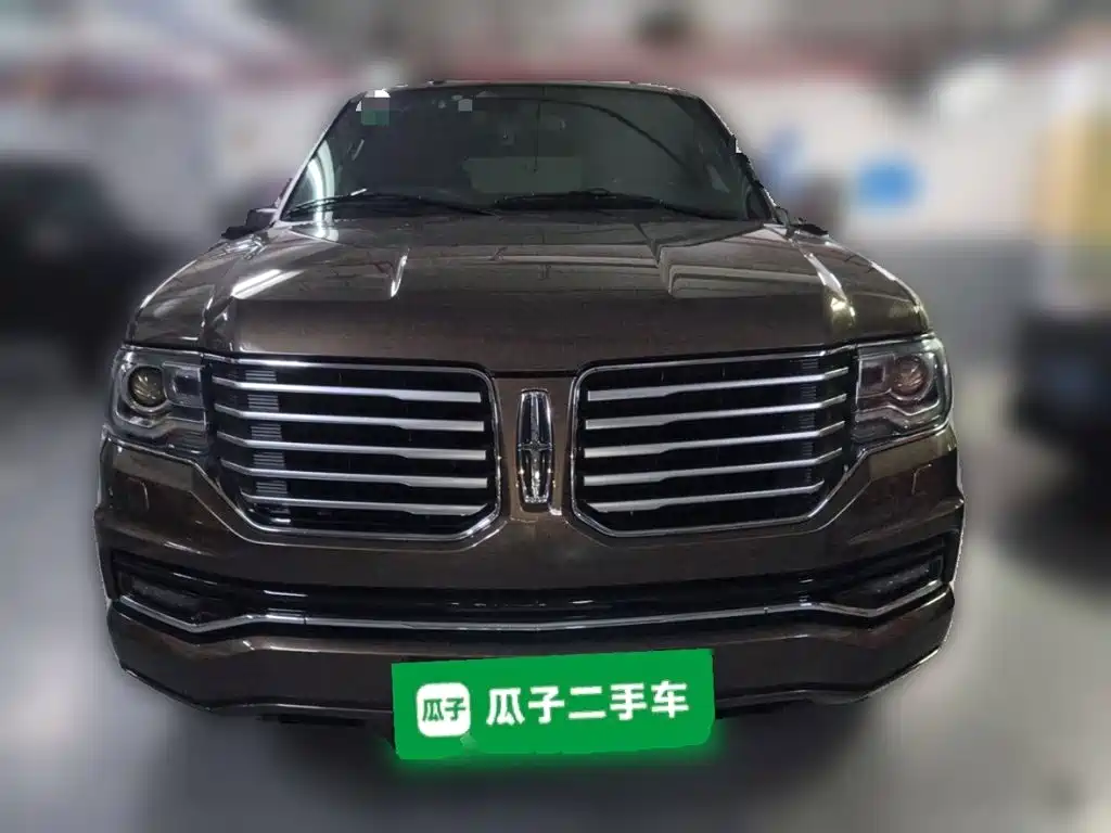 Lincoln Navigator — миниатюра 3