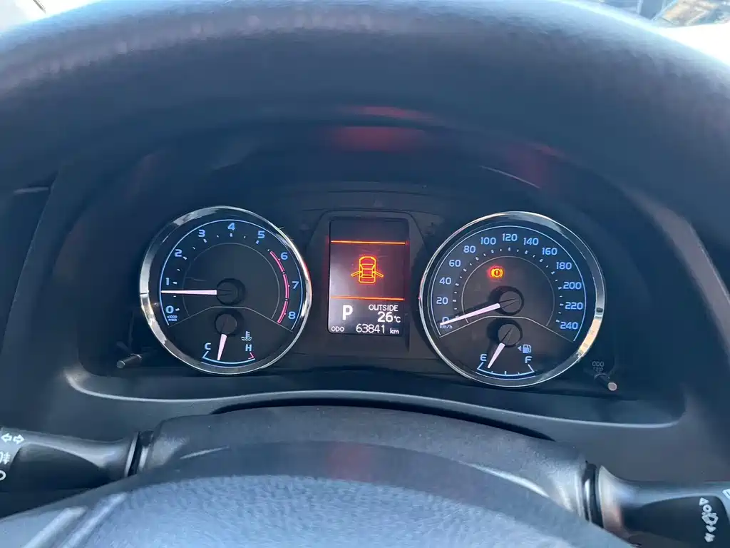 Toyota Corolla — миниатюра 12