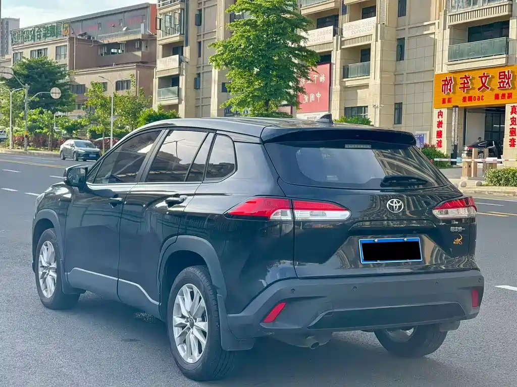 Toyota Corolla Cross — миниатюра 7