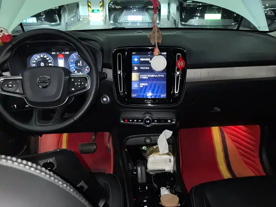 Volvo XC40 — миниатюра 12