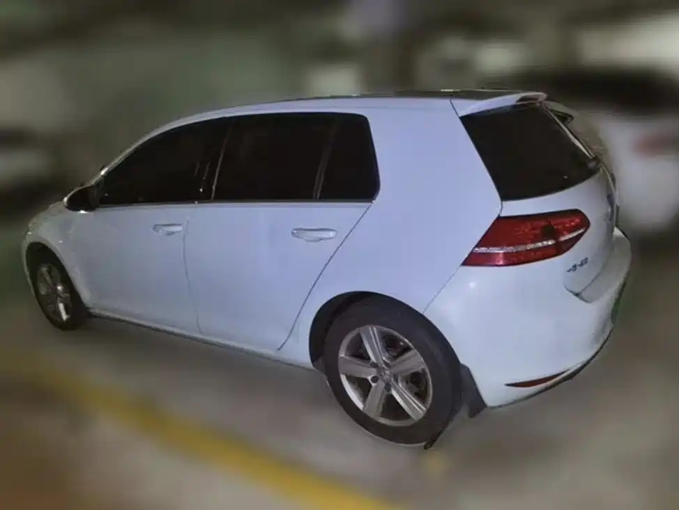 Volkswagen Golf — миниатюра 23