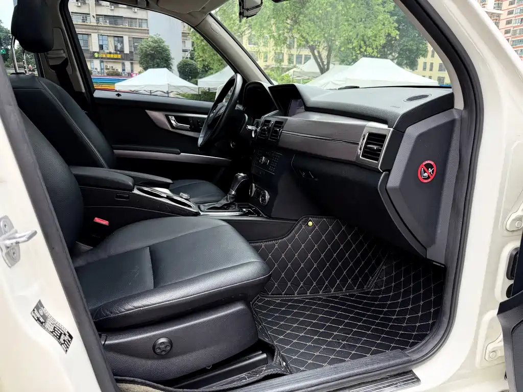 Mercedes-Benz GLK-Class (Import) — миниатюра 10