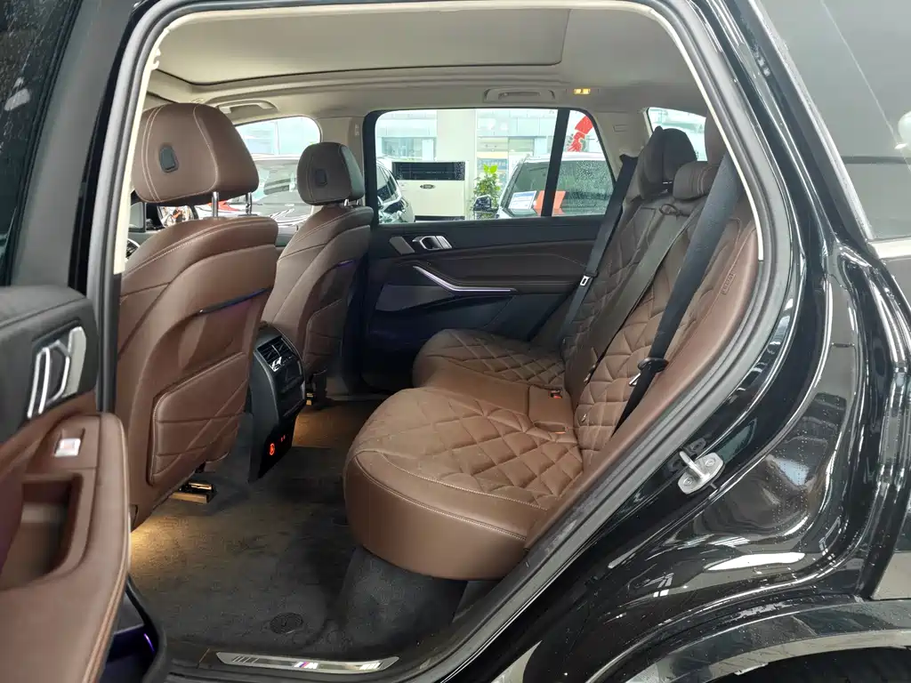 BMW X5 — миниатюра 12