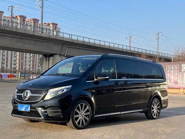 MERCEDES-BENZ V CLASS
