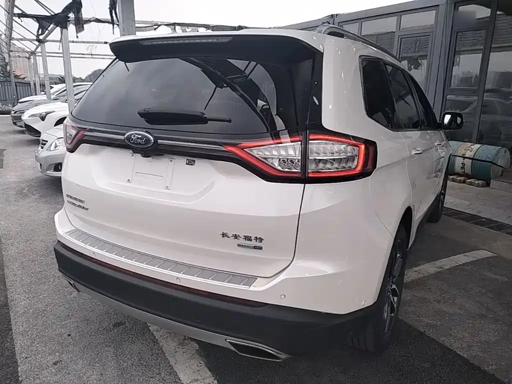 Ford Edge 2015 2.0T GTDi
