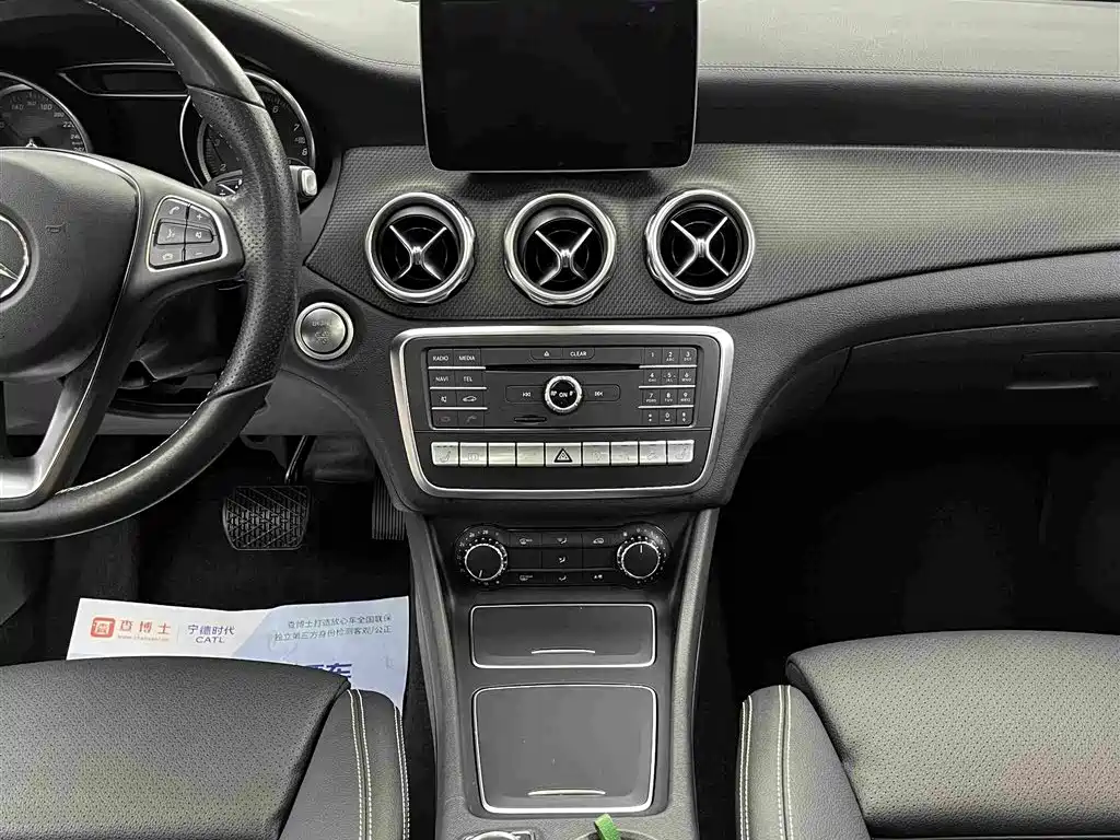 Mercedes-Benz GLA — миниатюра 5