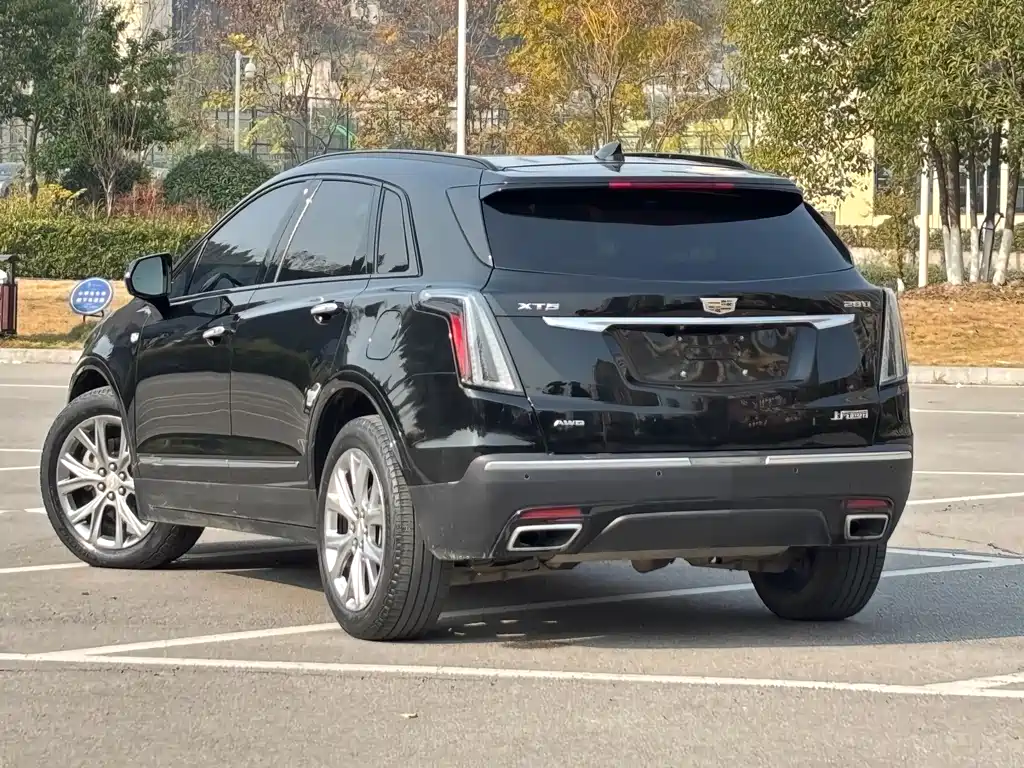 CADILLAC XT5
