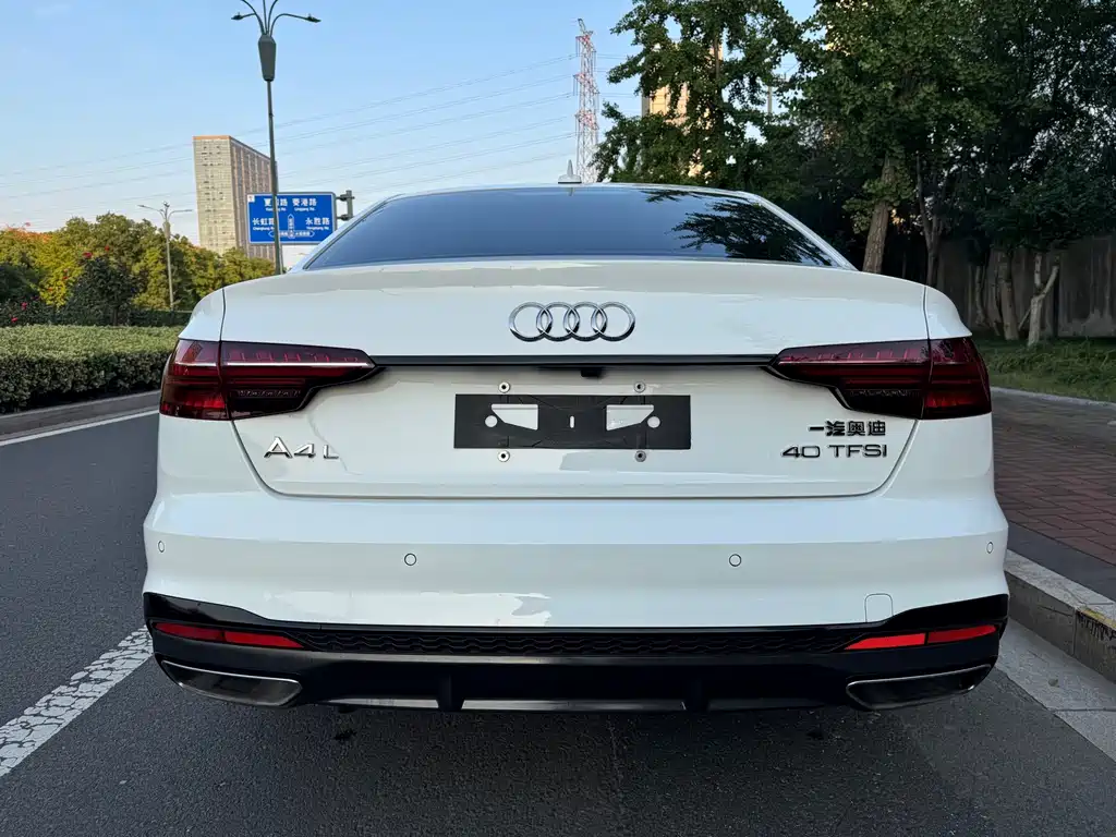Audi A4L — миниатюра 4