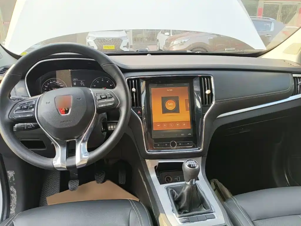 Roewe RX5 — миниатюра 10