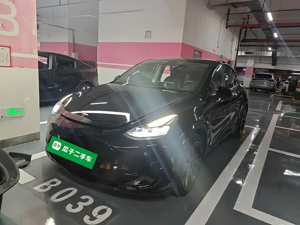 Tesla Model Y 2022