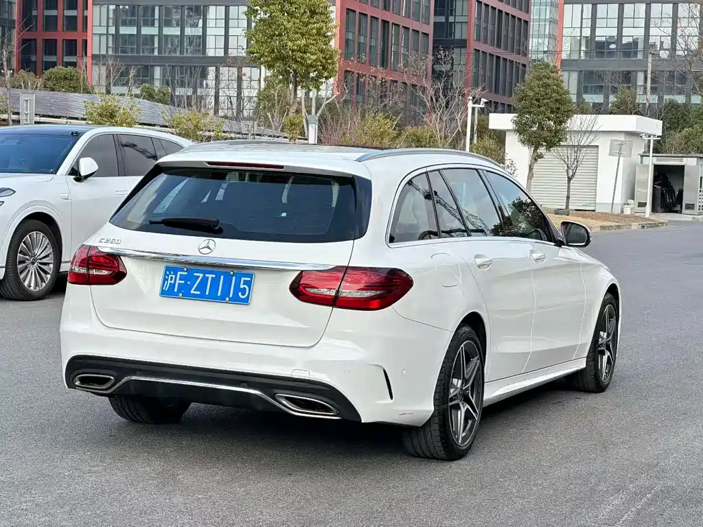 MERCEDES-BENZ C CLASS