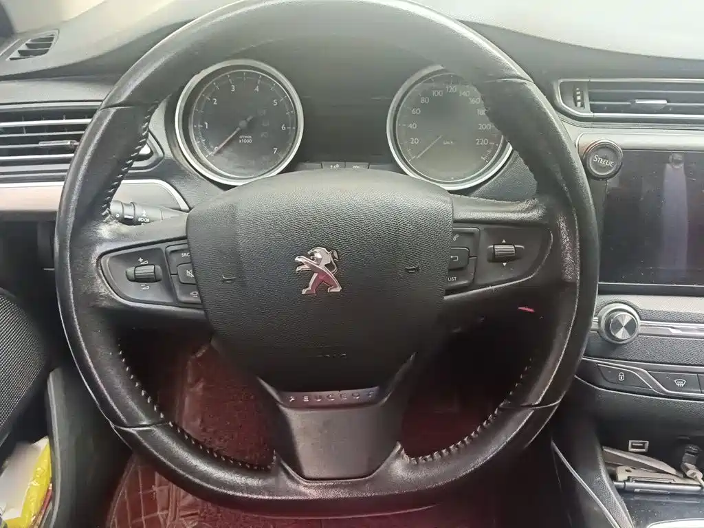 Peugeot 408 — миниатюра 11