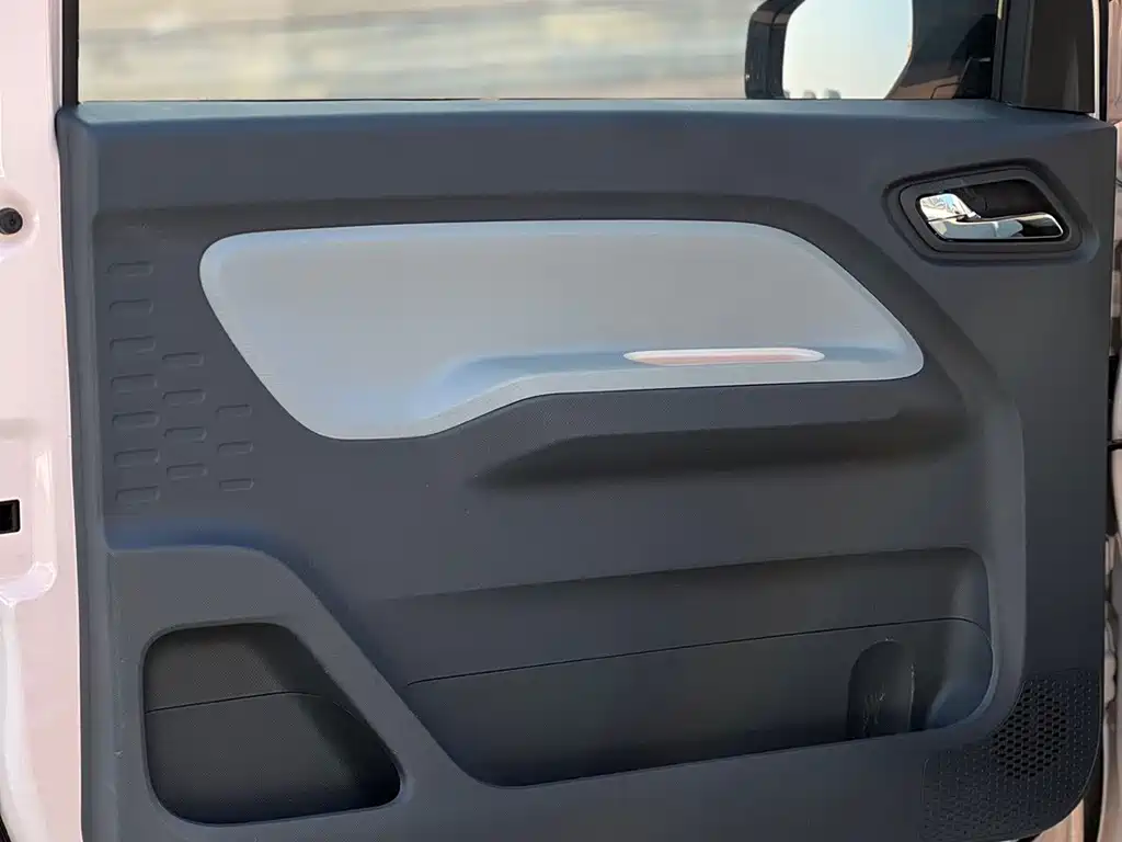 Wuling MINIEV — миниатюра 16