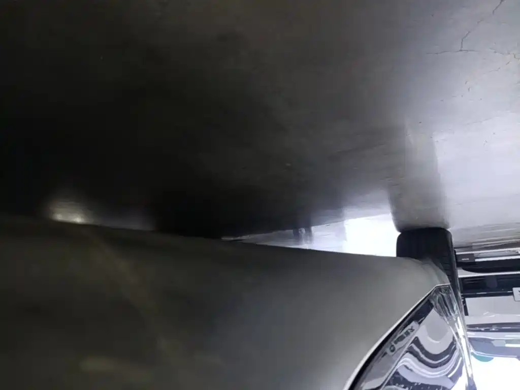 Tesla Model Y — миниатюра 21