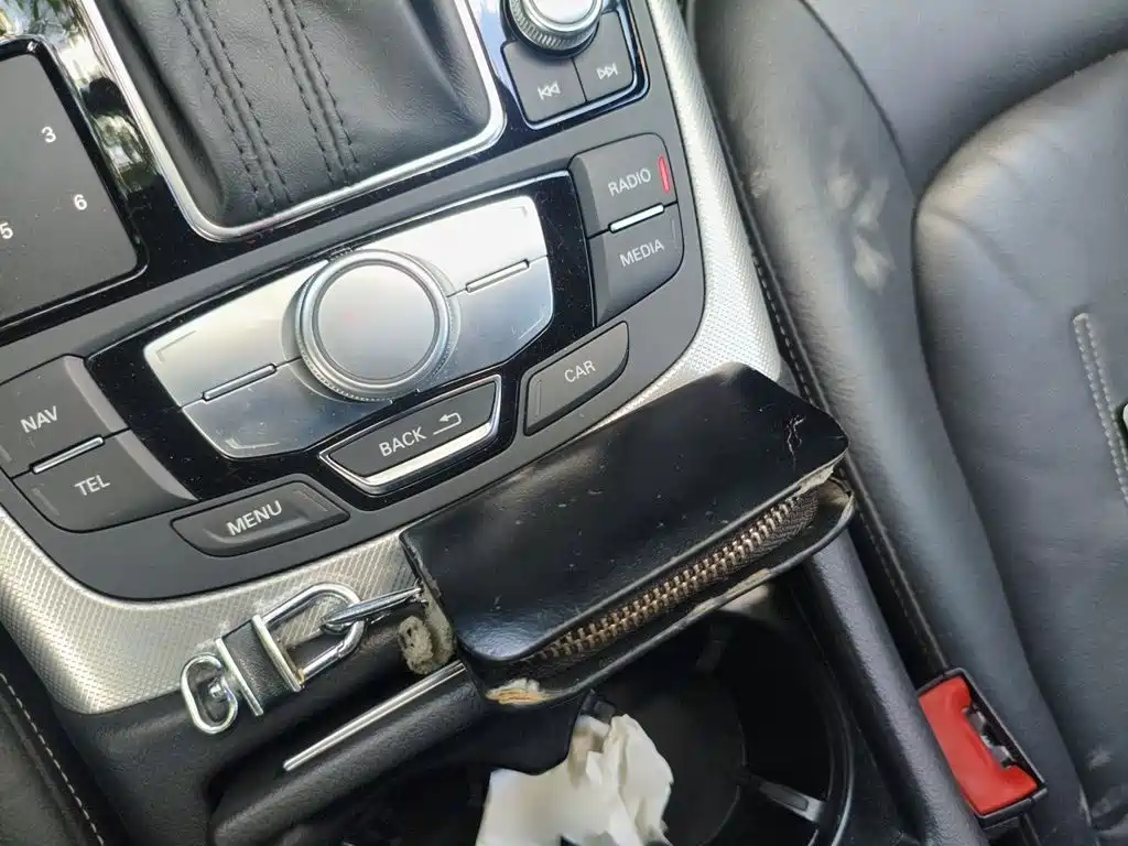 Audi A6L — миниатюра 12