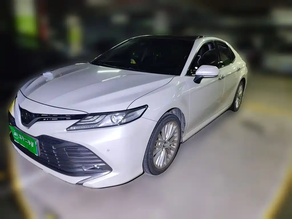 Toyota Camry — миниатюра 2
