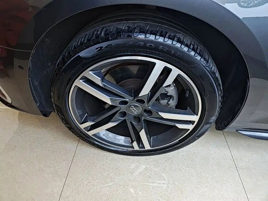 Audi A4L — миниатюра 23