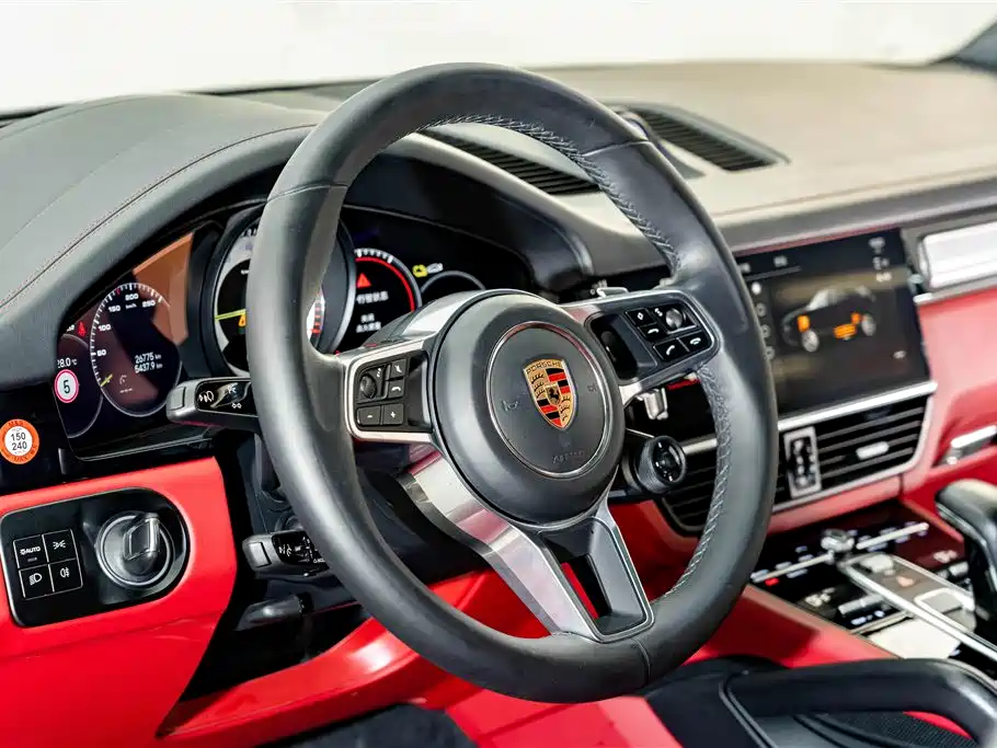 Porsche Cayenne Hybrid — миниатюра 12