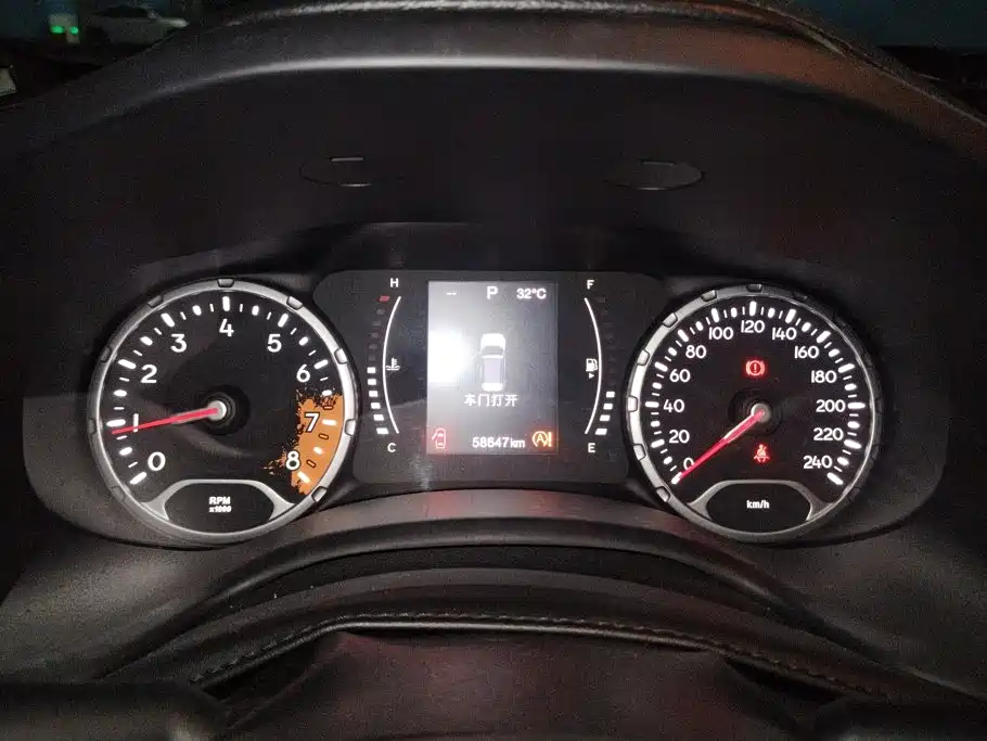 Jeep Renegade — миниатюра 14